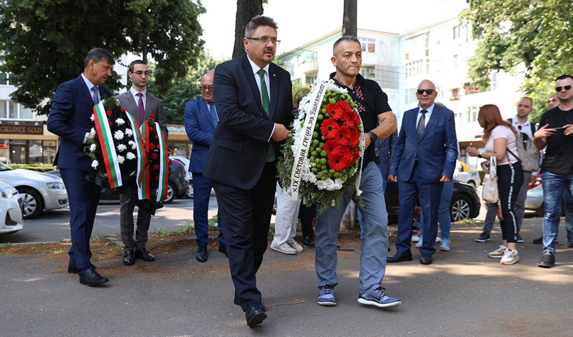 Përfaqësues të mediave bullgare jashtë vendit nderuan veprën e Hristo Botevit