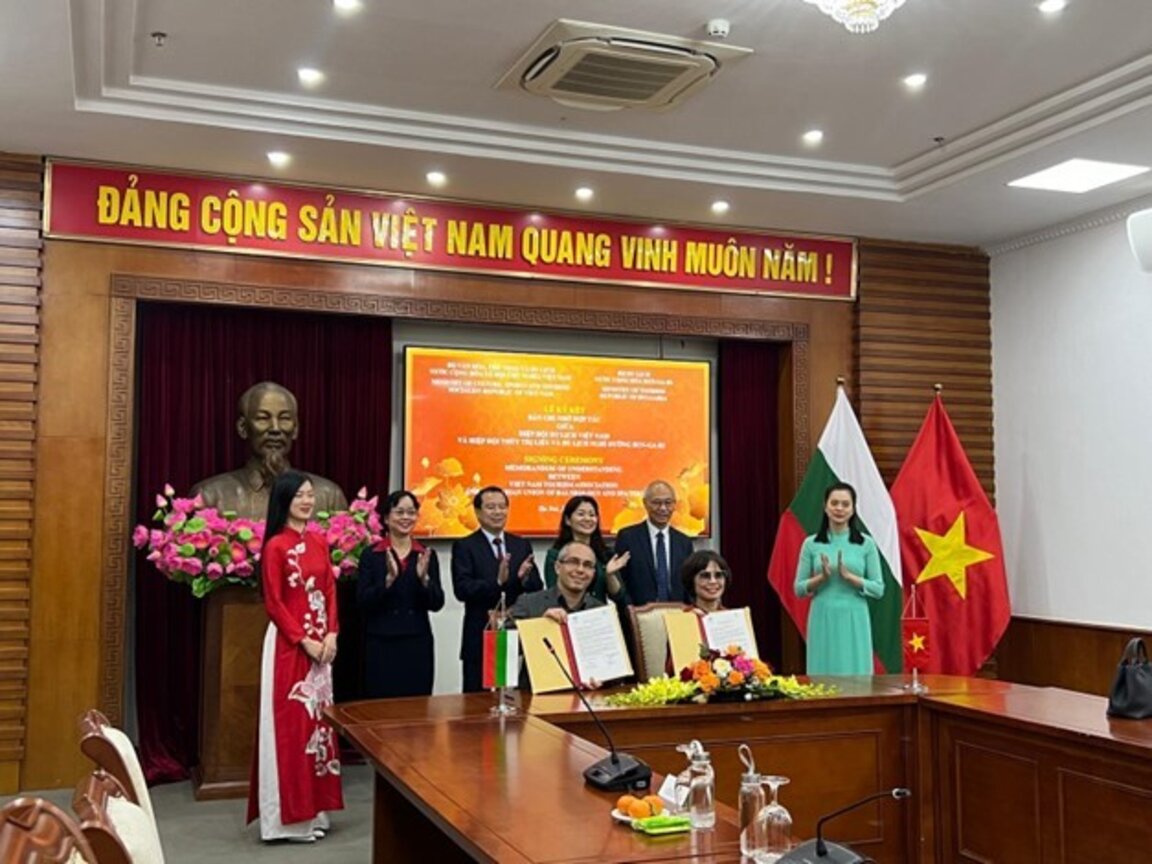 Студенти по туризъм от Виетнам ще могат да карат своите стажове у нас