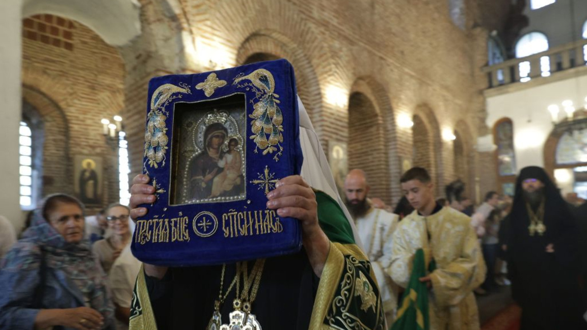 Myrtenfließende Ikone der Heiligen Gottesmutter in Sofia eingetroffen