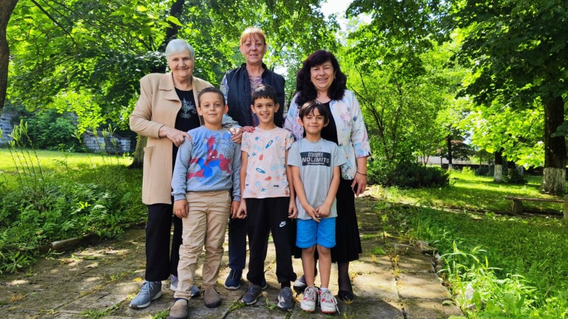 Младите се връщат в село Стубел