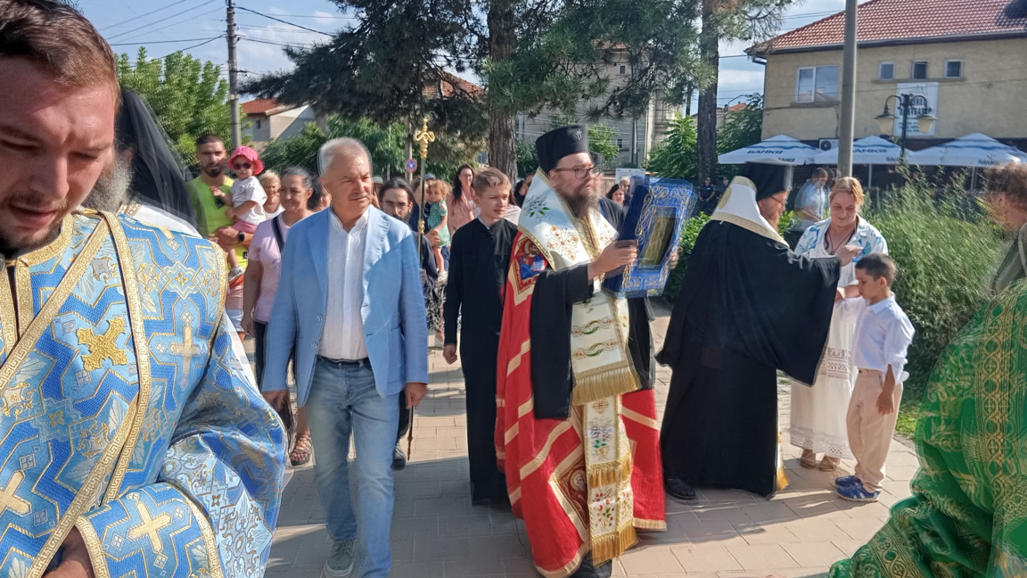 Десетки миряни посрещнаха чудотворната Хавайска икона в Монтана