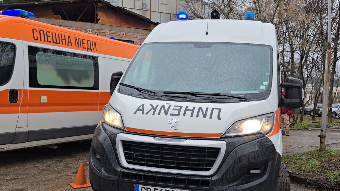 Преподавател в АУБ е загинал след падане от прозорец