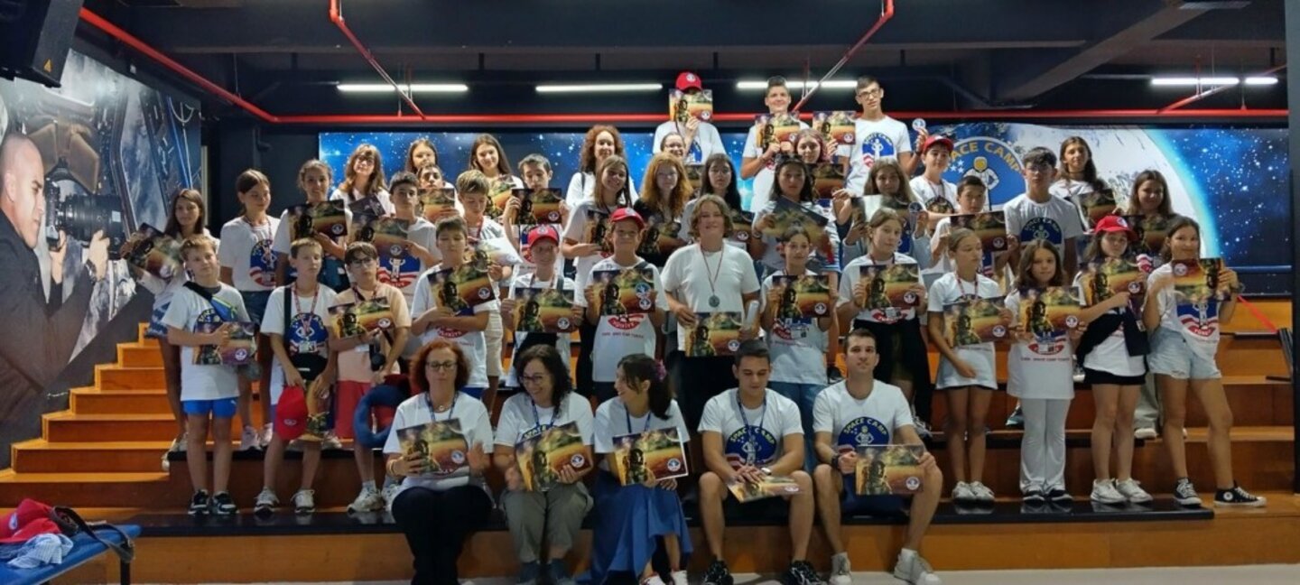 Ученик от Банско с медал от Space Camp – лагерът по модел на НАСА