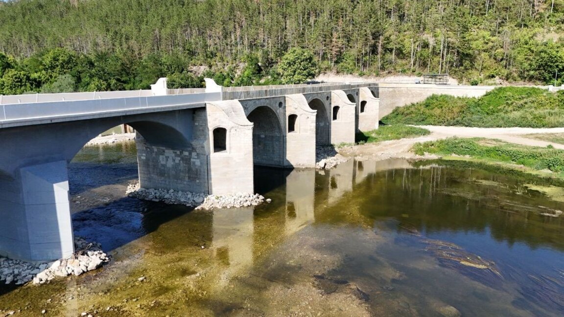 Réhabilitation du pont de Kolio Fitcheto à Biala...