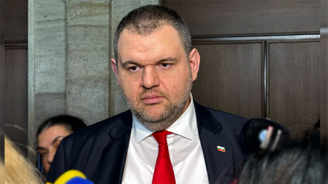 От Антикорупционния фонд искат главния прокурор, КПКОНПИ и ДАНС да разпитат Пеевски