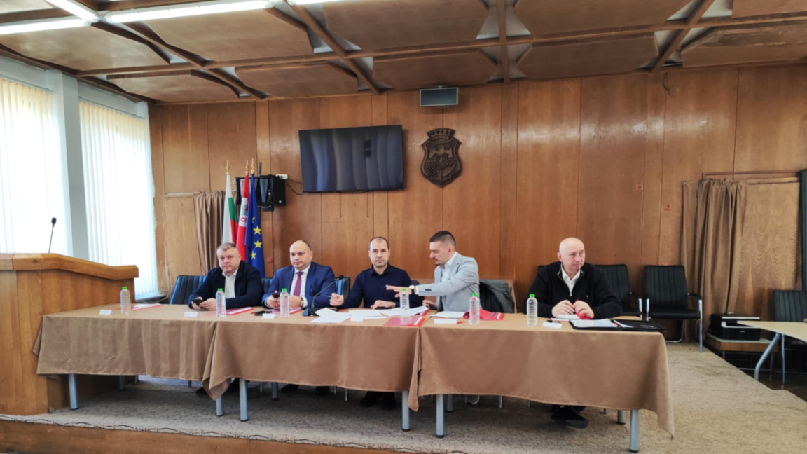 Протест и скандали около избора на ново ръководство на БСП във Видин