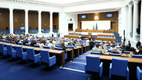Парламентът въведе по-строги правила за търговците в интернет платформите