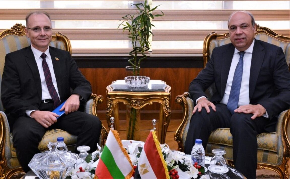 Bulgaria and Egypt discuss possible direct air routes