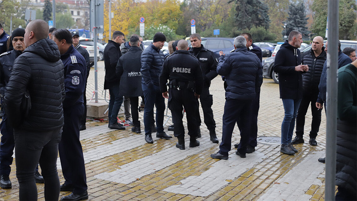 Polizisten protestierten gegen Politisierung der Zusammenstöße mit Fußballfans