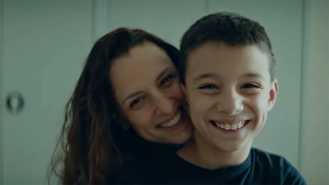 Grafa și Robi prezintă un videoclip cu mesaj social, bazat pe o poveste reală