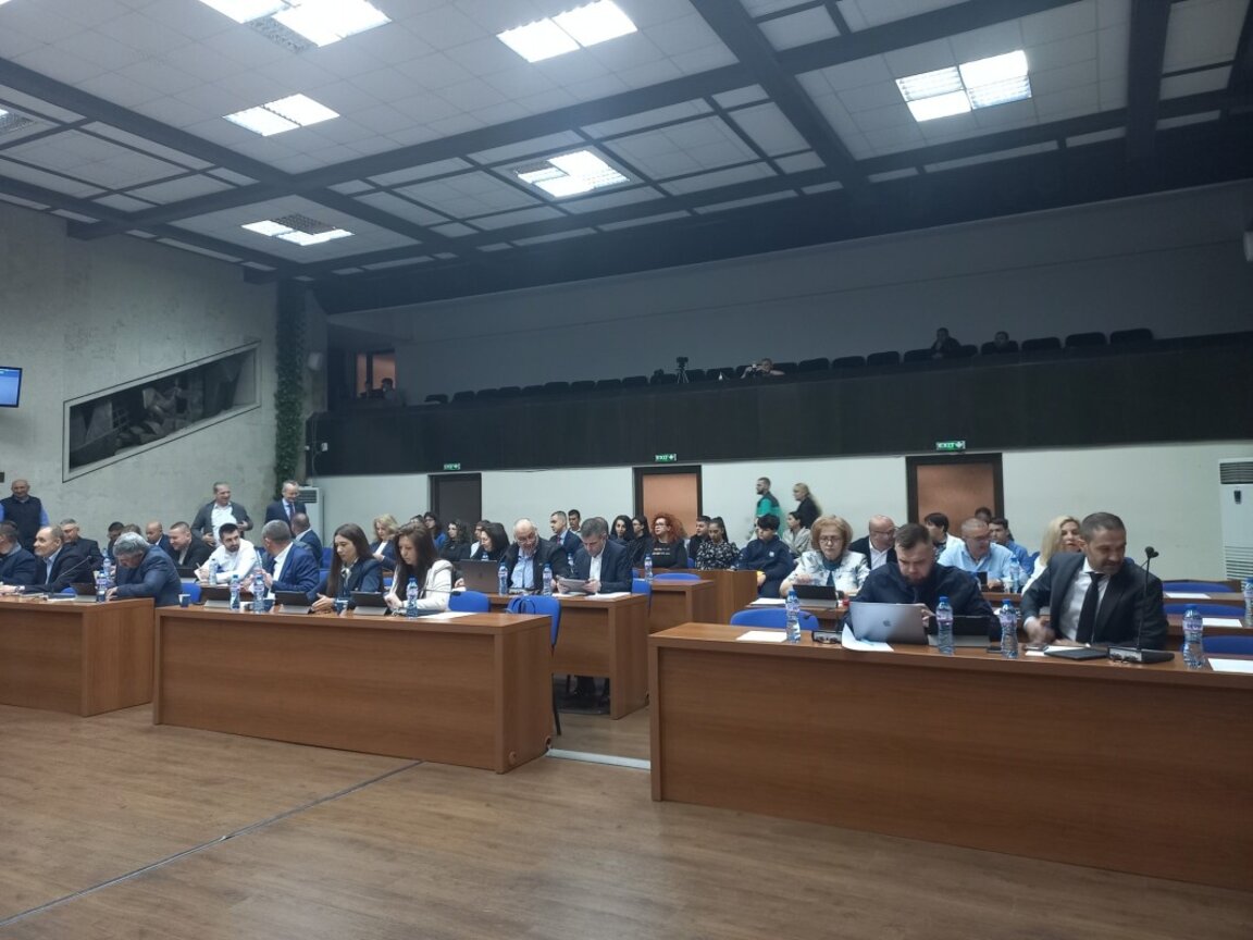 С 35 гласа „за“ съветниците приеха бюджета на Община Благоевград