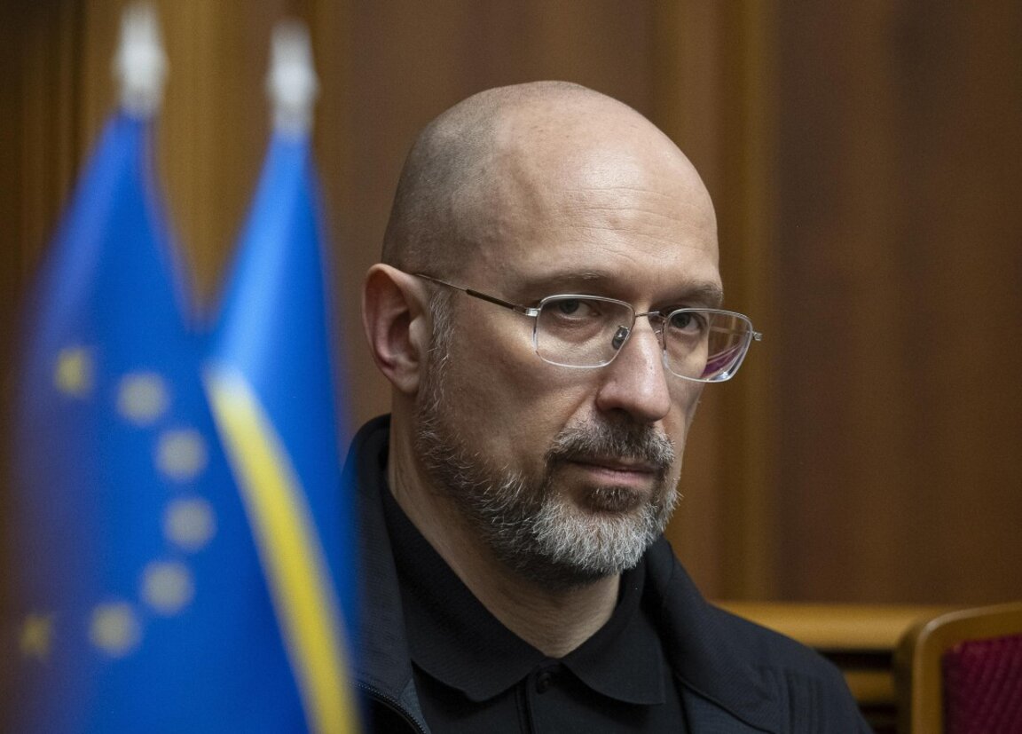Украинският министър на отбраната Денис Шмигал в парламента в Киев, Украйна, архив, юли 2025 г.