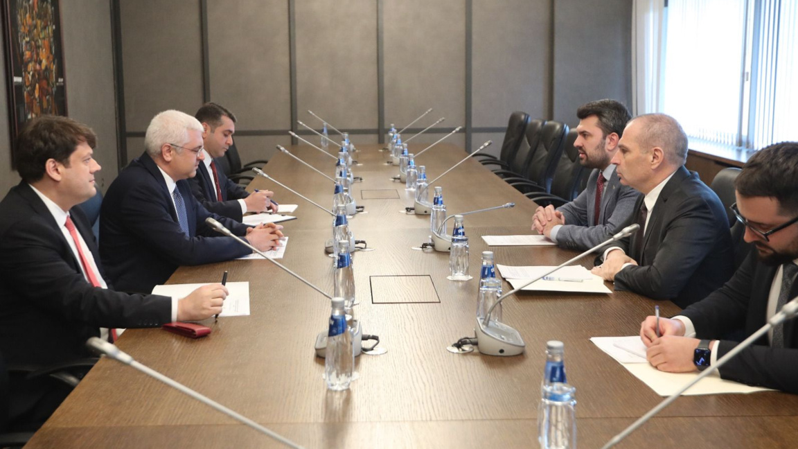 МВнР поиска разяснения от Турция за навлизането на кораба "Кайрос" в наши води