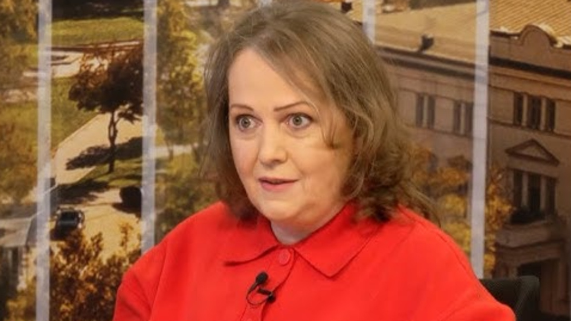 Десислава Николова, "Капитал"