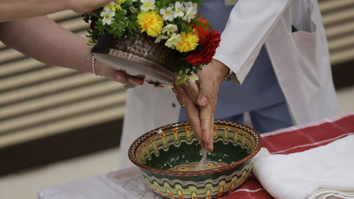 In keeping with the old and new calendar traditions, Babinden celebrated twice in January
