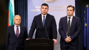 ДБ: Вместо ясна позиция на управляващите за Лайпциг - отново снишаване