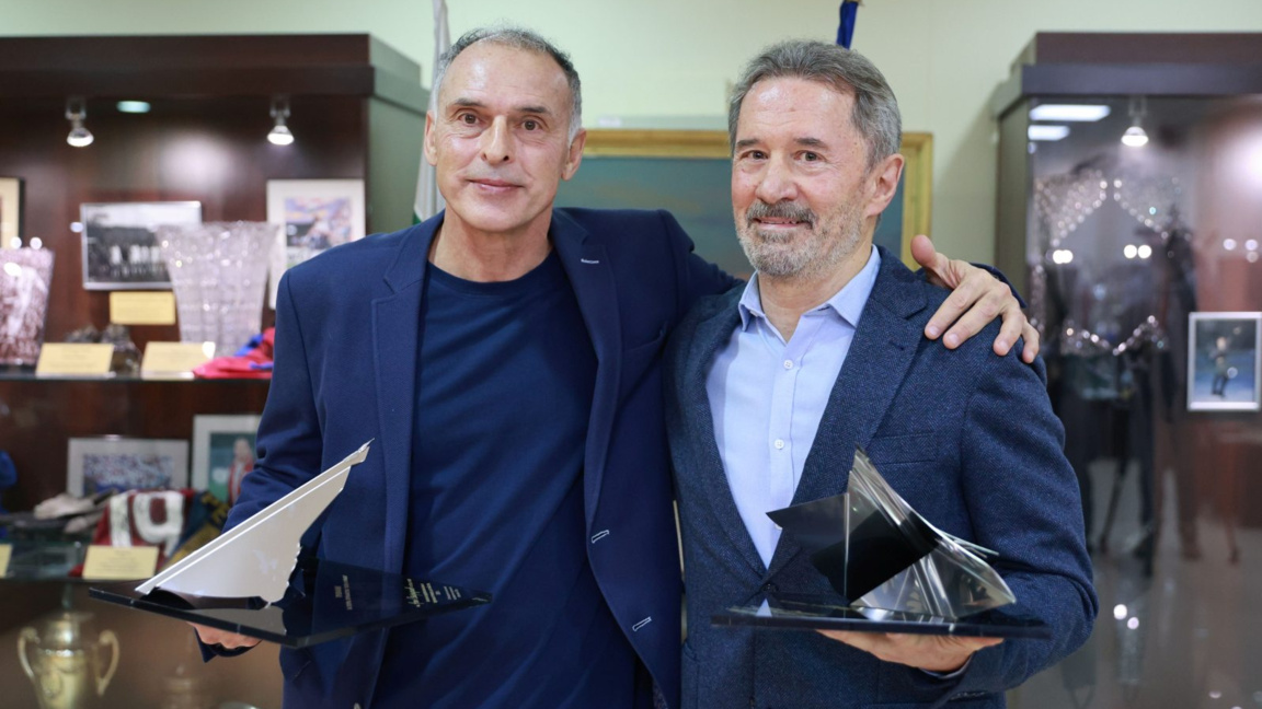 Асен Спиридонов (вляво) и Андрей Демирев с призовете.