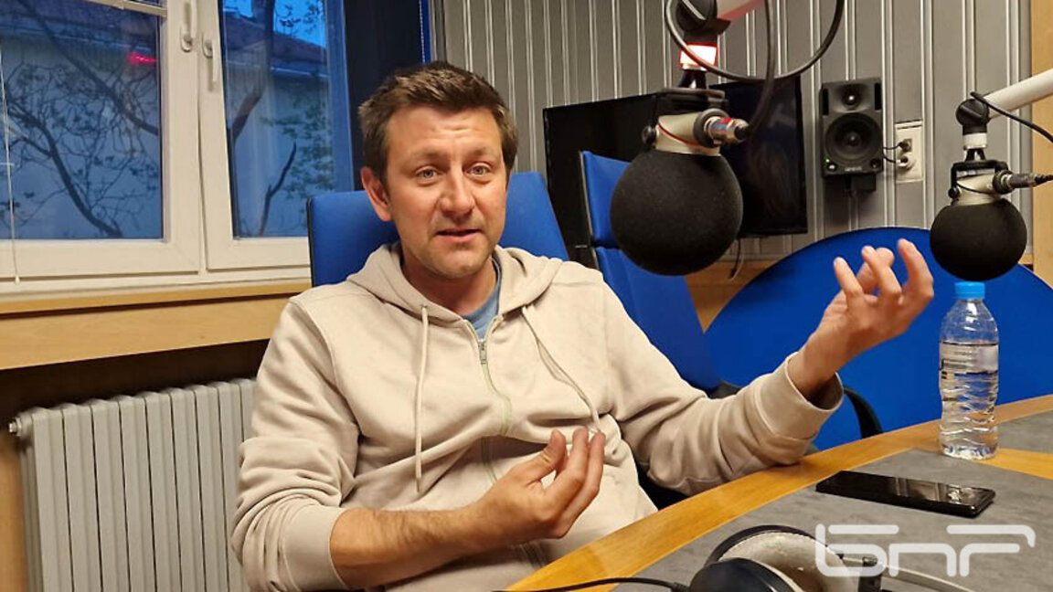 Никола Тулечки