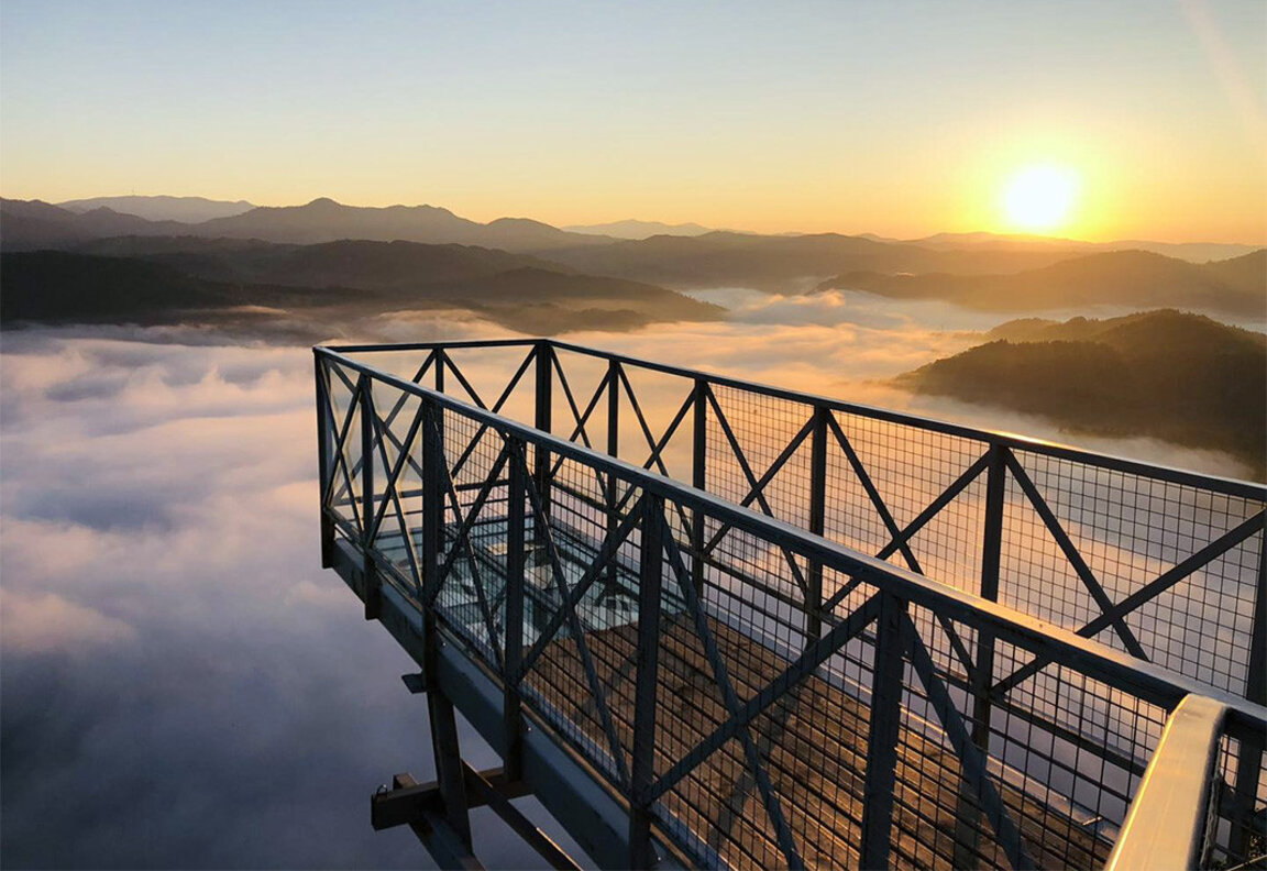 Les versants lumineux du Rhodope oriental à perte de vue...