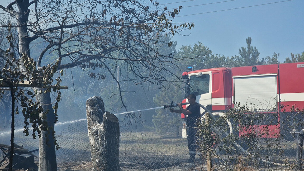 Über 200 Brände innerhalb von 24 Stunden gelöscht – Lage in der Kresna-Schlucht bleibt kritisch