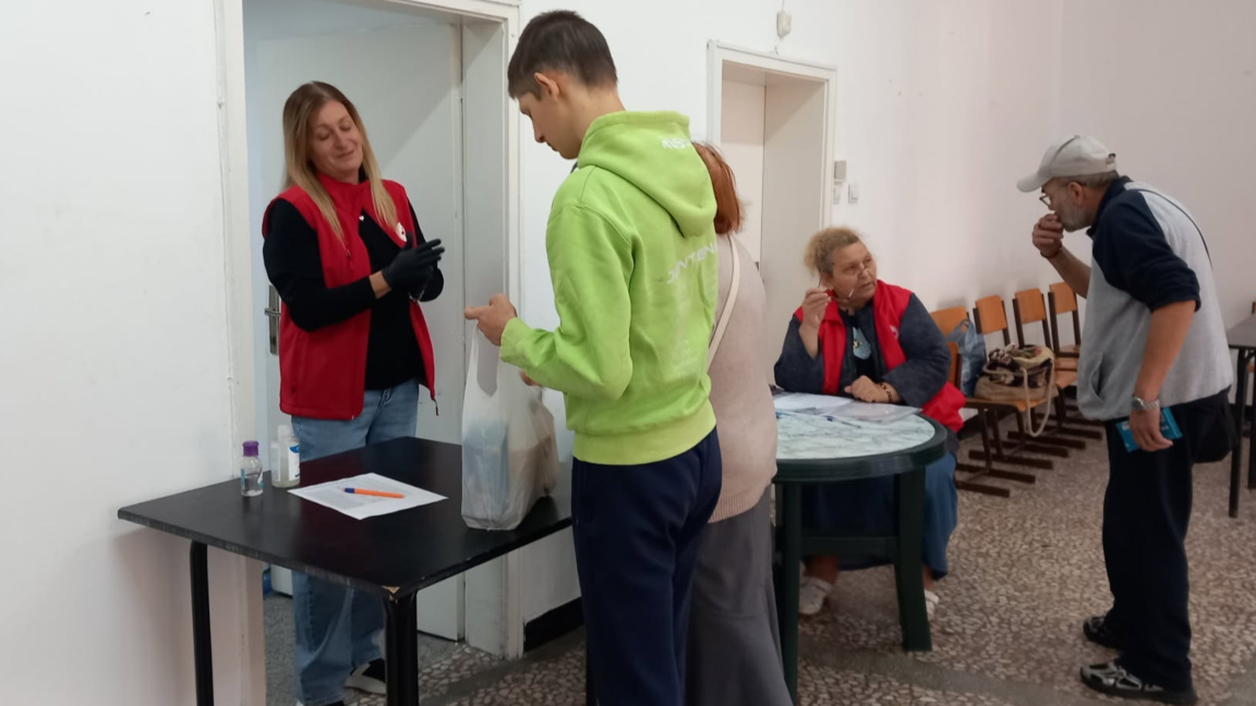 БЧК-Бургас предоставя безплатен "топъл обяд" на 30 социално слаби граждани 