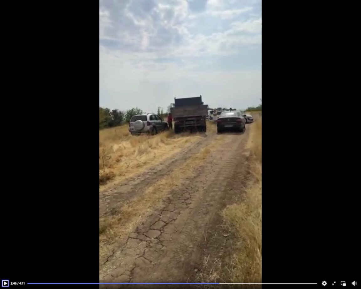 Обезопасяват дупката до Татарево, в която загробват умрелите от шарка животни