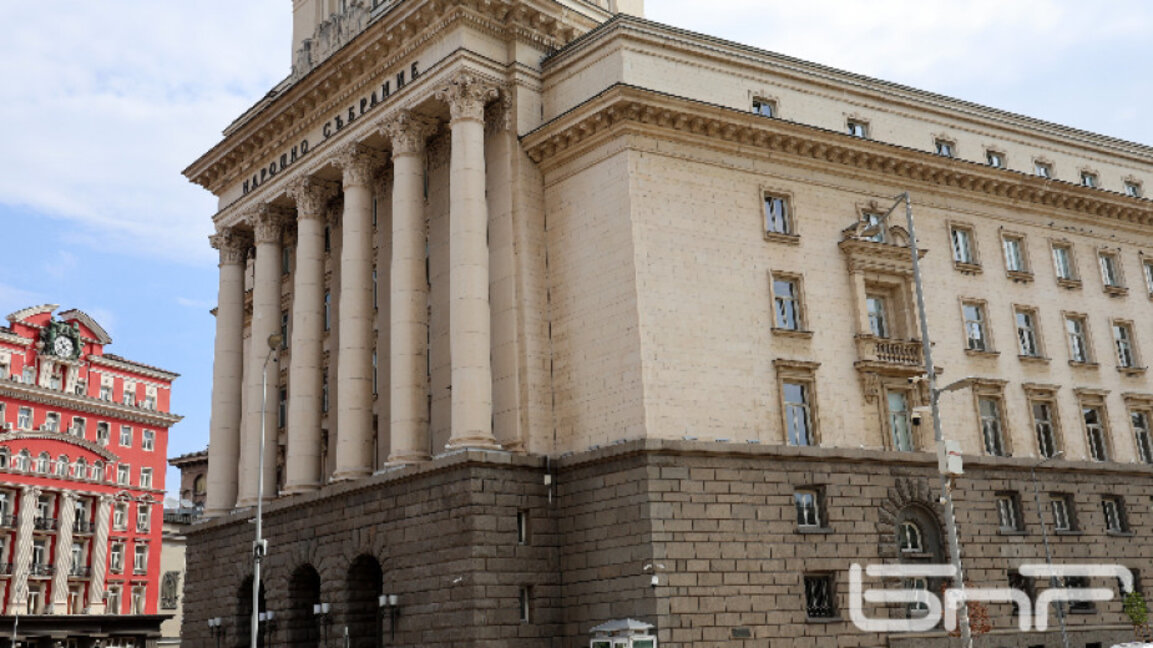 В комисията за безводието изслушват представители на здравното министерство и НИМХ