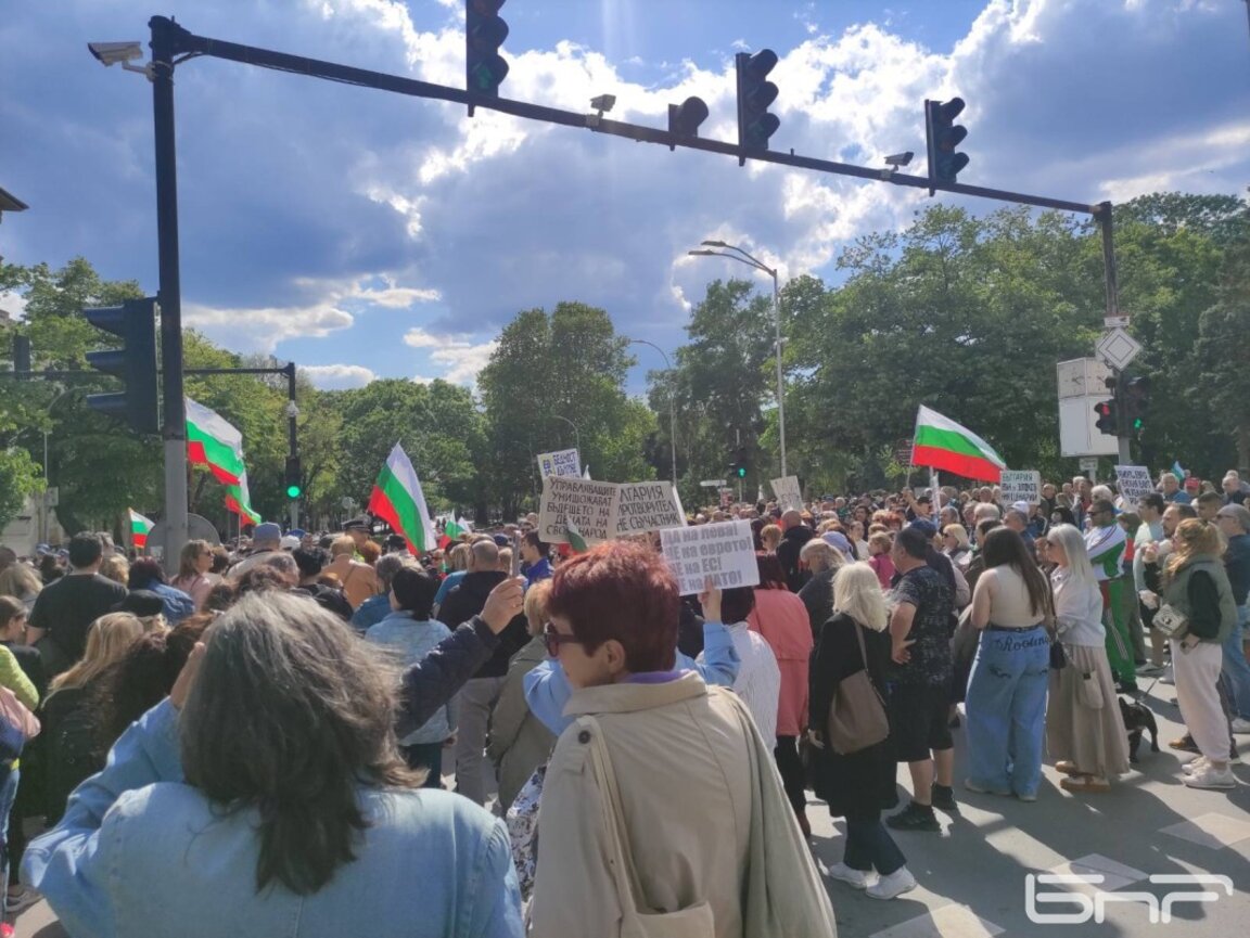 Protest in Warna