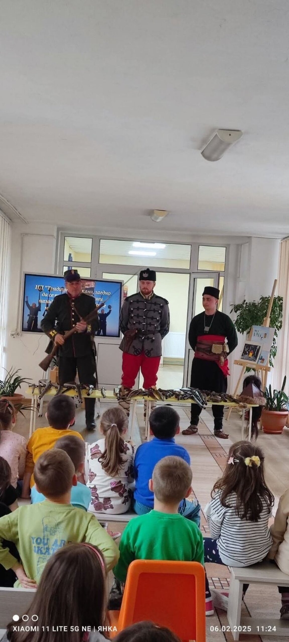 Организираха уроци по родолюбие в детските градини в община Казанлък