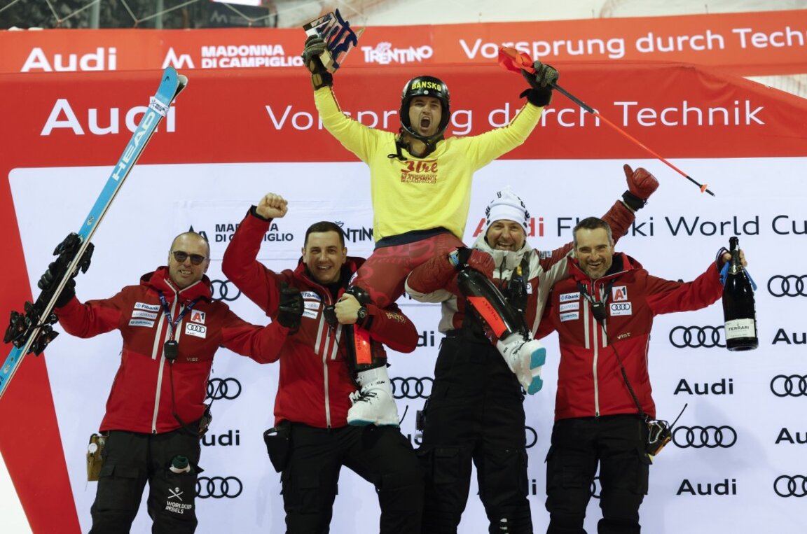 Albert Popov logra su primera victoria en el eslalon mundial