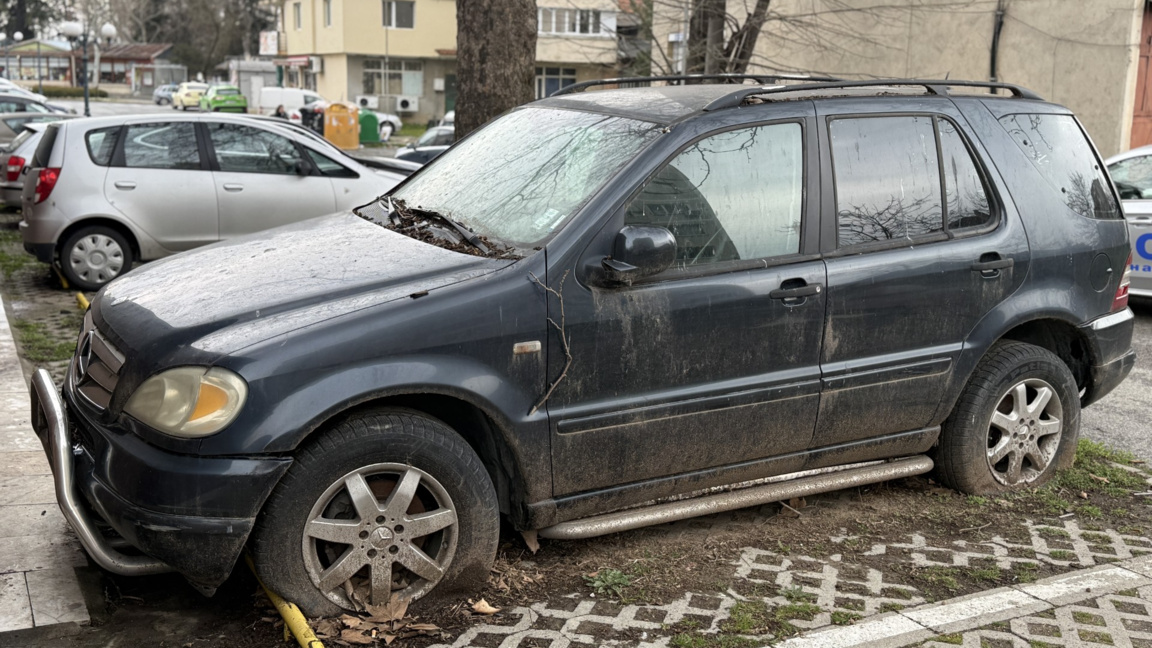Община Ямбол: Сигнализирайте за изоставени автомобили в града