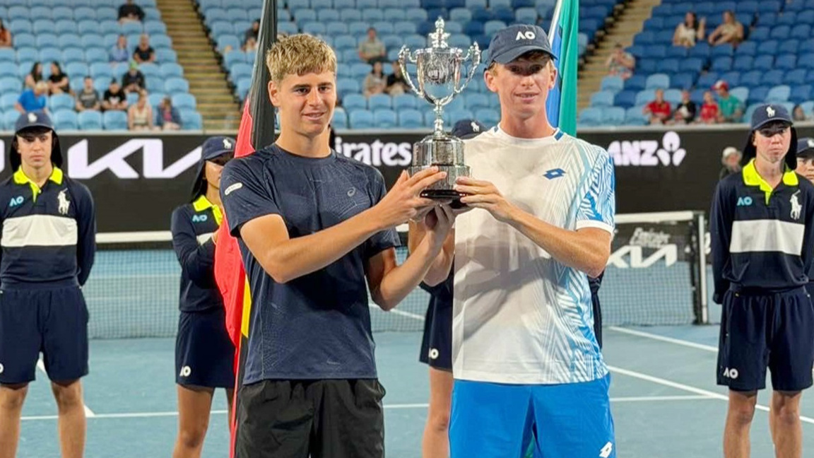 Dimitar Kisimov and Connor Doig (South Africa) won the doubles champion at the Australian Open (juniors)