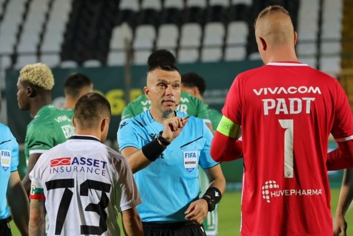 Ключови футболисти на Лудогорец удължиха договорите си