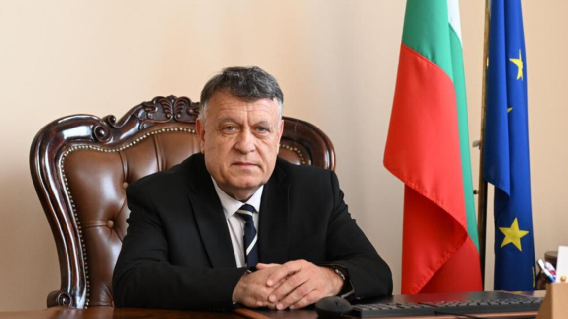 Министър Георги Вълчев поздрави ученици и учители за първия учебен ден