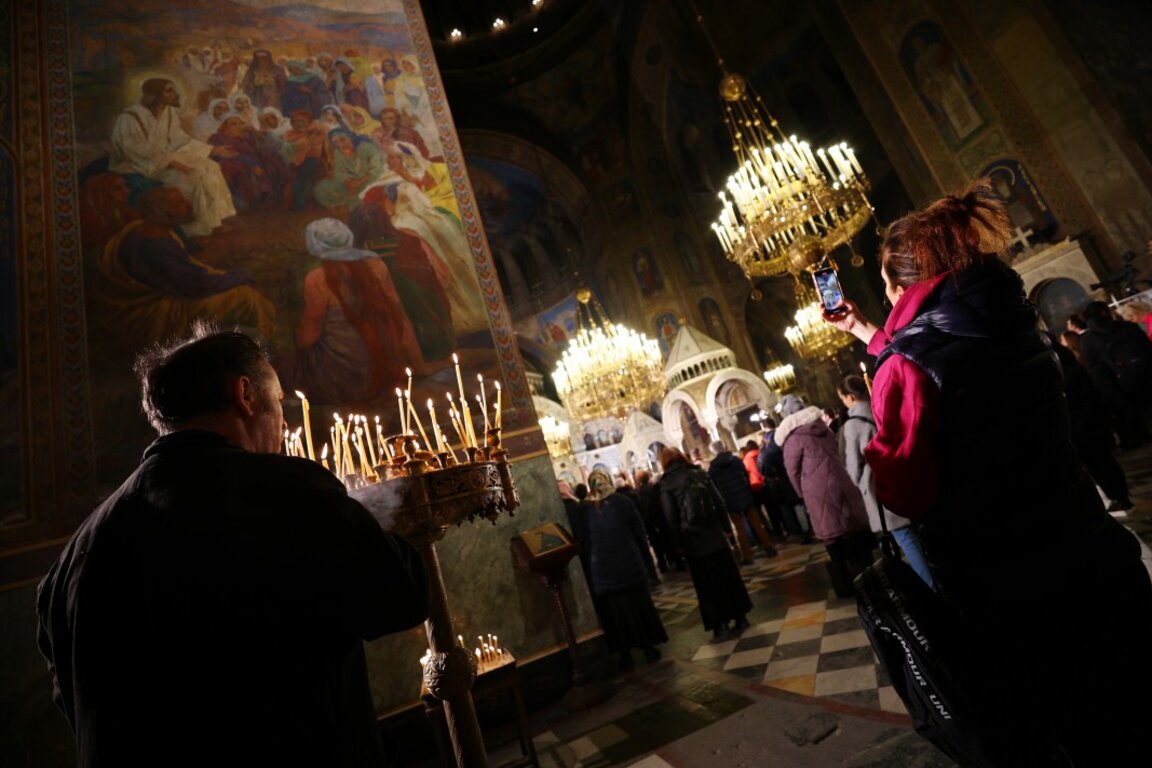 La liturghia festivă din Ajunul Crăciunului, în Catedrala Patriarhală "Sf. Alexandru Nevski" - 24 decembrie 2023.