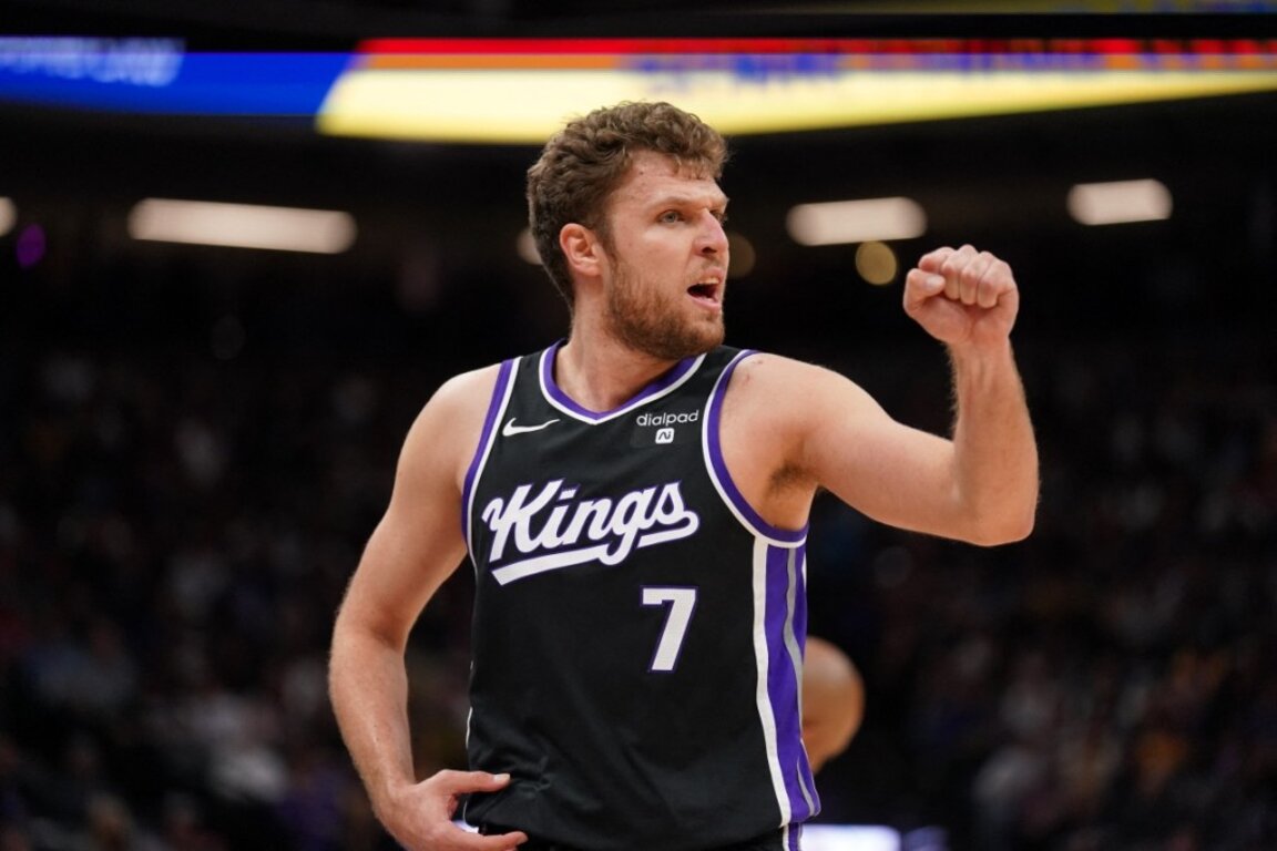 Basketball player Aleksandar Vezenkov wins Sportsperson of the ...