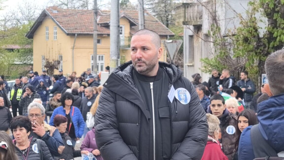 Николай Попов, баща на Сияна