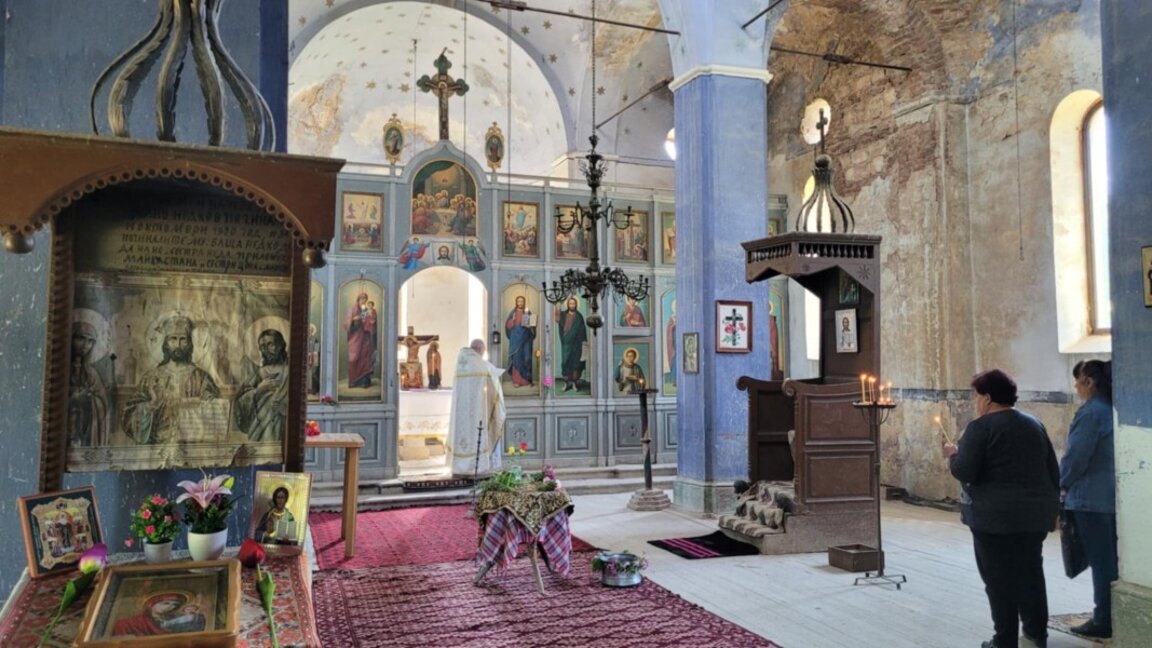 В Цар Петрово отбелязаха своя храмов празник