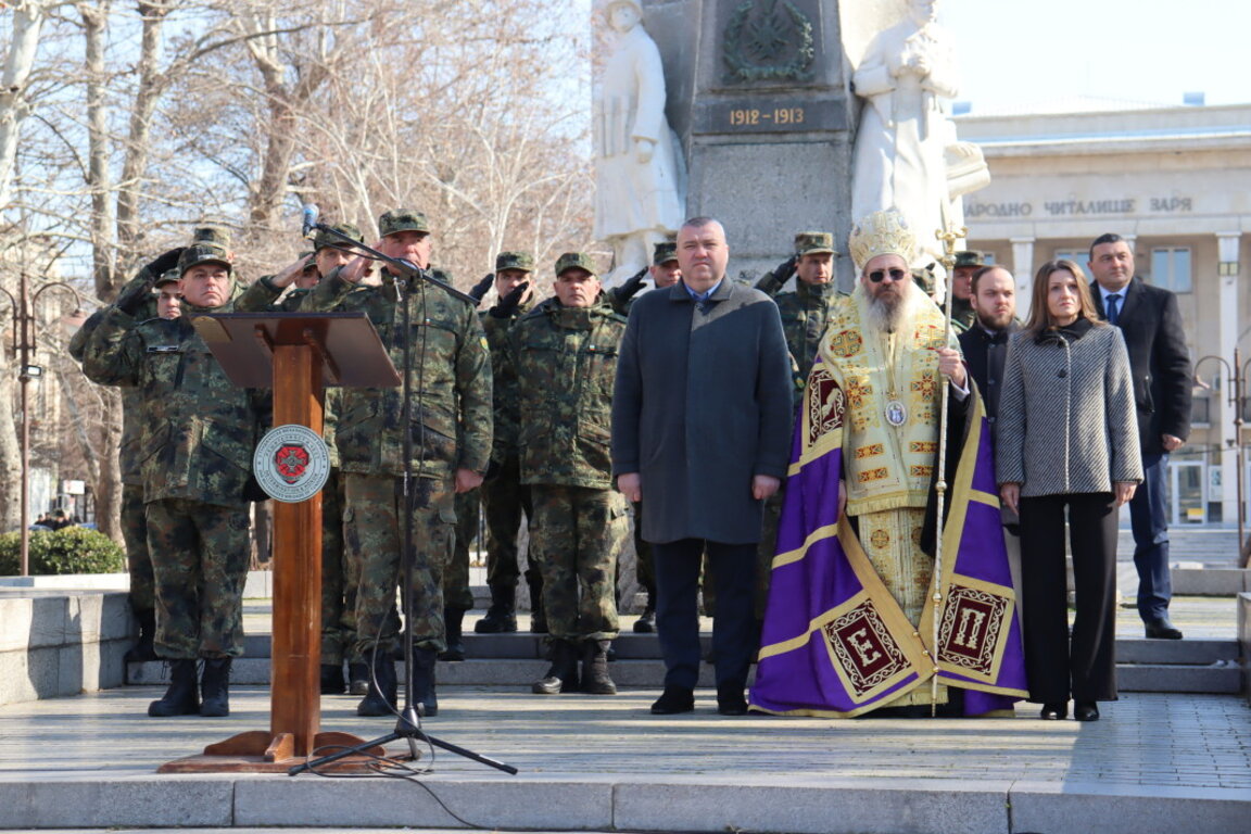Военнослужещи от Хасково заминават на мисия в Косово