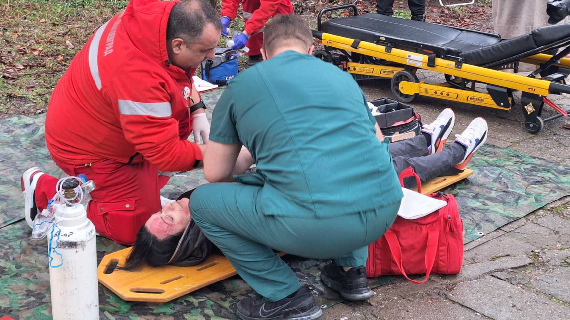 Учение-симулация на тежка катастрофа с много ранени в Благоевград