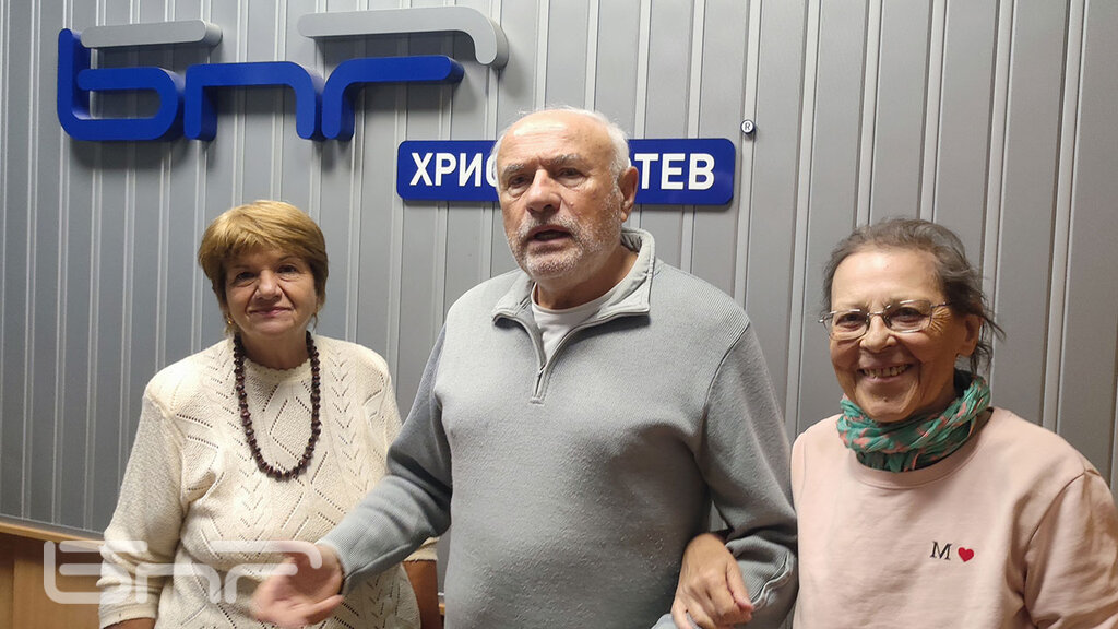 Румяна Кръстанова, доц. Боян Славенков и Валентина Попова