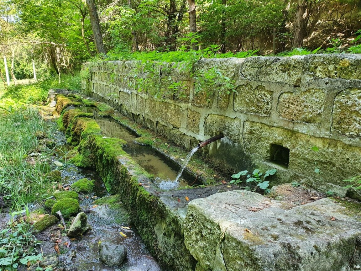 Чешмата в с.Равна
