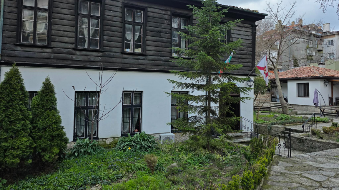 Храм "Св. Аргангел Михаил", Варна