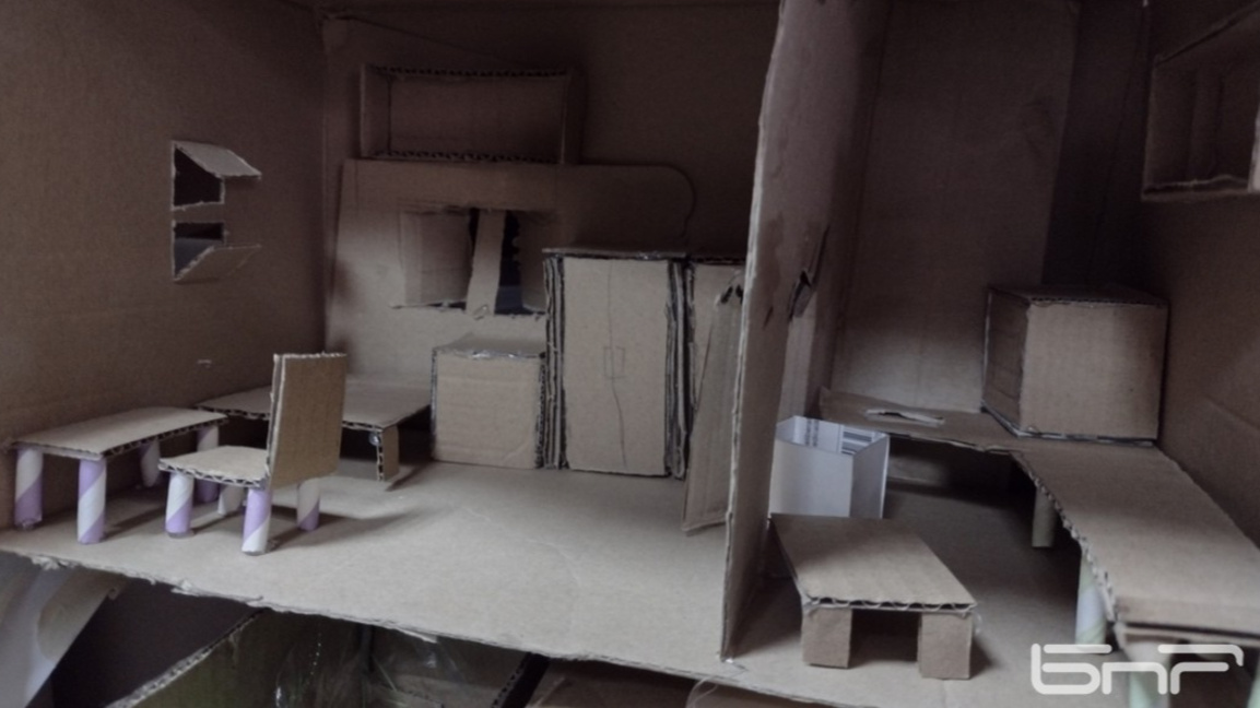 Убежище - макет от картон, изработен при работа с подрастващ с аутизъм