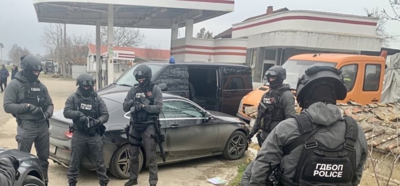 Арест за изнудване и заплахи