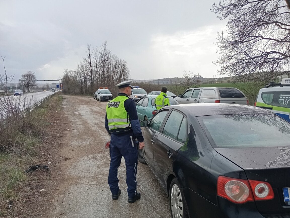 Свалиха номерата на тежкотоварни автомобили при акция в Монтана