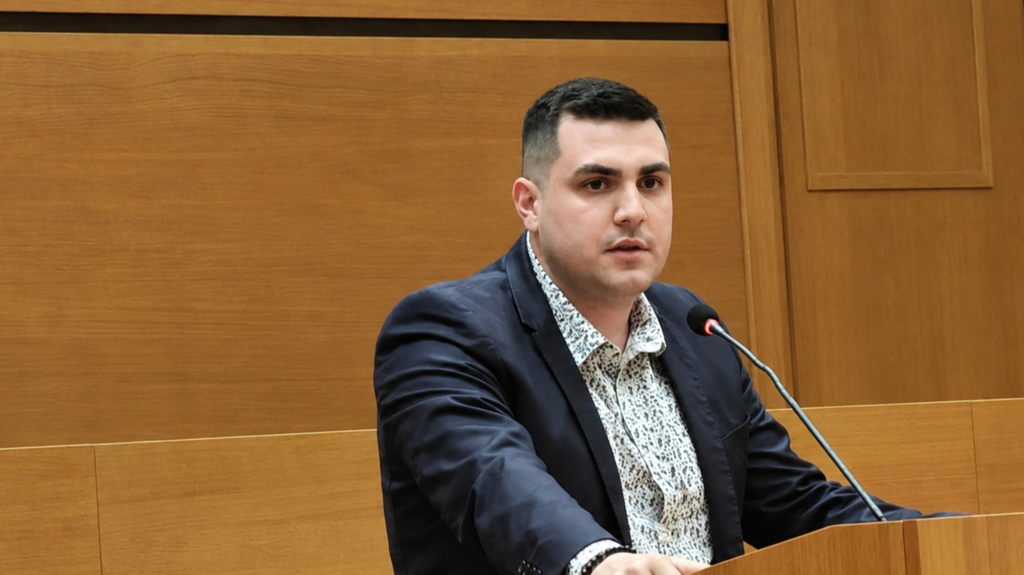 След година на поста директорът на "Екобус" хвърли оставка