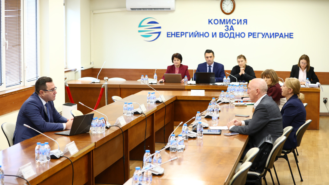 КЕВР и "Булгаргаз" ще търсят начин за по-малко поскъпване на газа