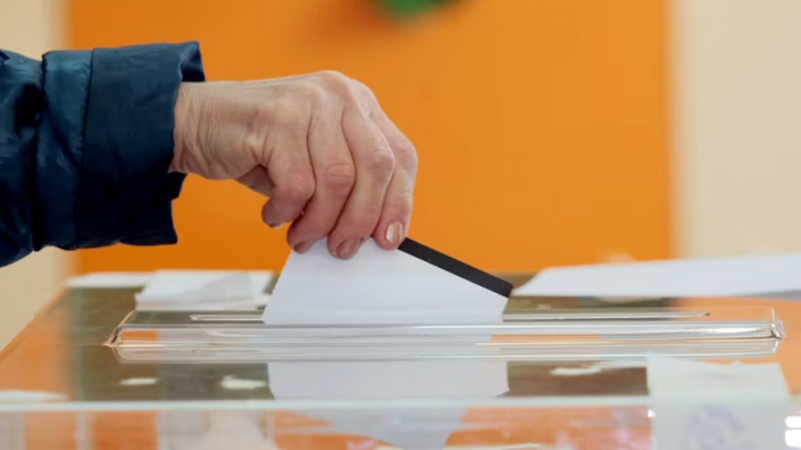 В близо 110 училища във Варна ще има изб...