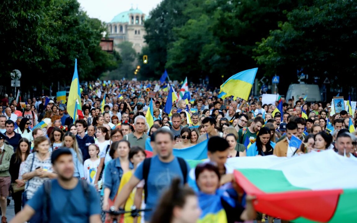 По повод 2 години война в Украйна: Шествие в София
